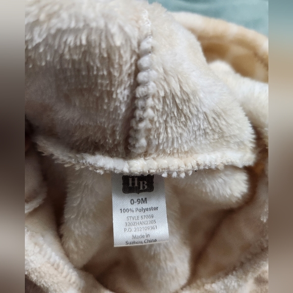 Baby Giraffe Bath Robe 0-9 months - Picture 2 of 2